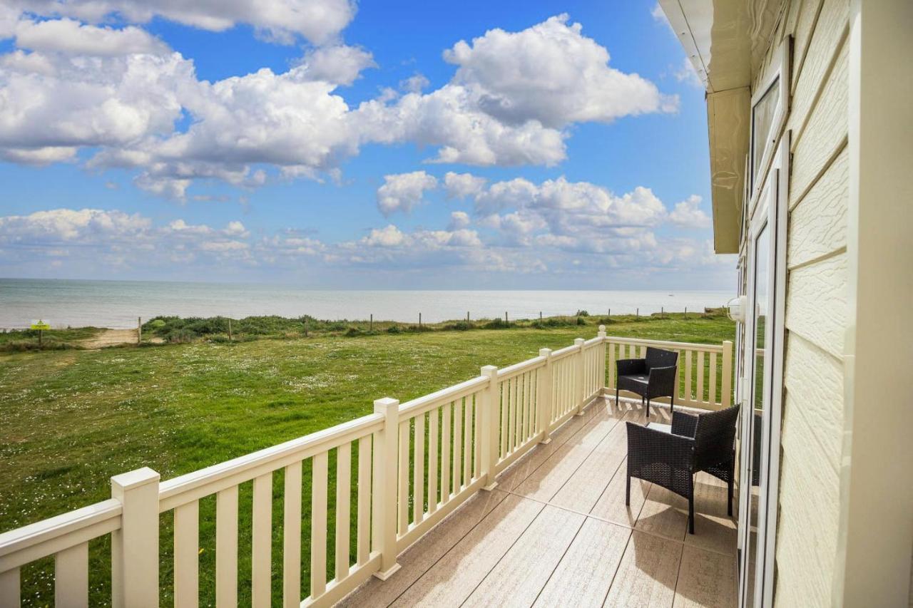 Stunning 6 Berth Lodge With Sea Views For Hire At Skipsea Sands Ref 41136Nf Barmston Exterior foto